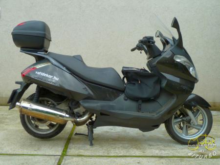 Aprilia Atlantic 500 robogó 3