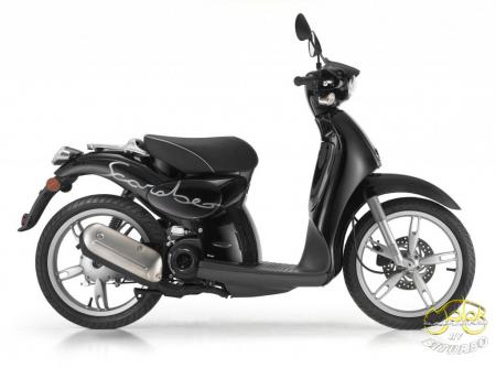 Aprilia Scarabeo 50 2t robogó fekete