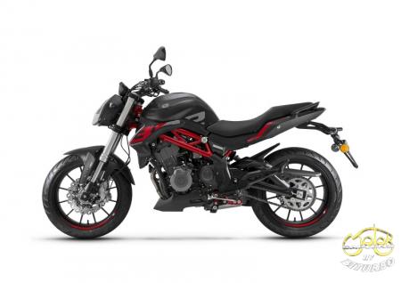 Benelli 302S sportmotor 6