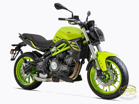 Benelli 302S zöld sportmotor 12