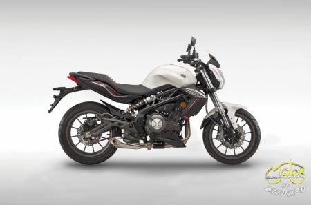 Benelli BN 302 naked bike 3