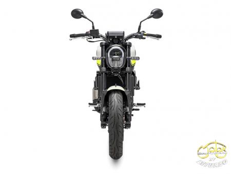 Benelli Leoncino 250 eleje
