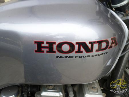 Honda CB 750 naked bike 6