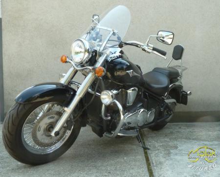 Kawasaki VN900 classic bal eleje