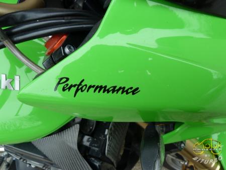 Kawasaki Z 1000 motor 9
