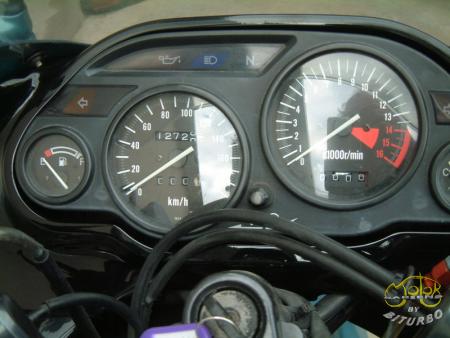 Kawasaki ZZR 400 motor 5