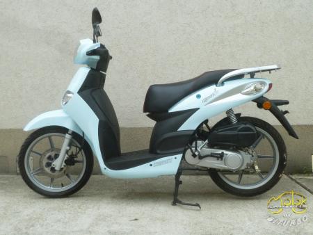 Keeway Goccia robogó kék 6