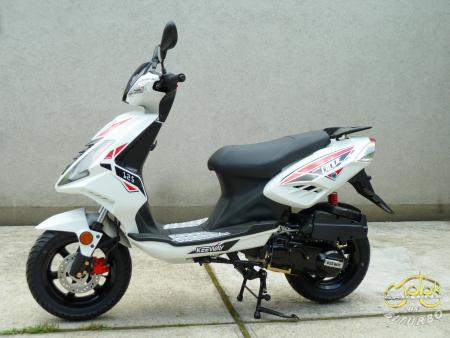 Keeway Blade 125 robogó 3