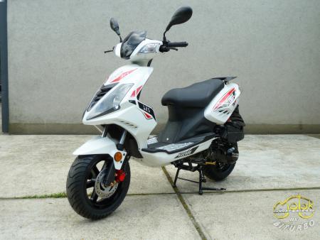 Keeway Blade 125 robogó 4