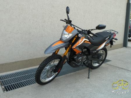 Keeway TX 125 supermoto 9