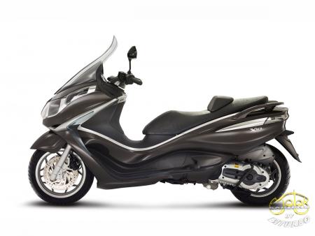Piaggio X10 500 barna robogó 3