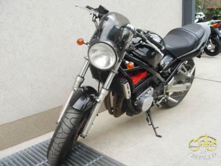Suzuki Bandit 250 túramotor 104766 3