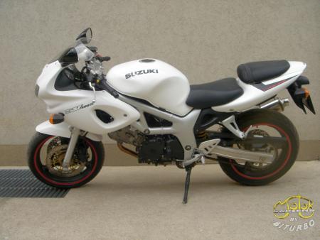 Suzuki SV 400 sportmotor 1