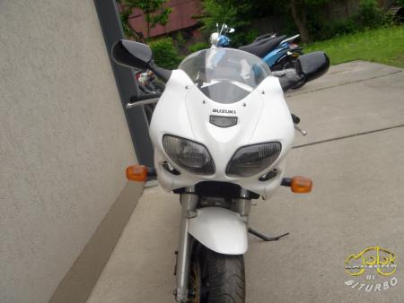 Suzuki SV 400 sportmotor 3