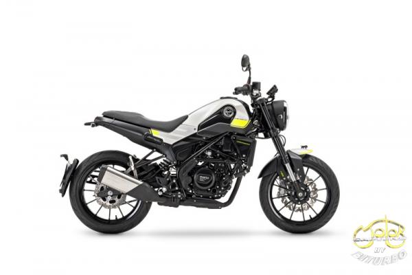 Benelli Leoncino 250 jobb oldal