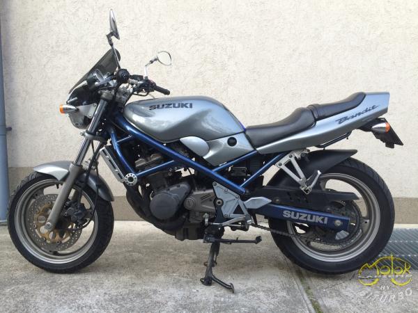 Suzuki GSF 250 Bandit I túramotor 1